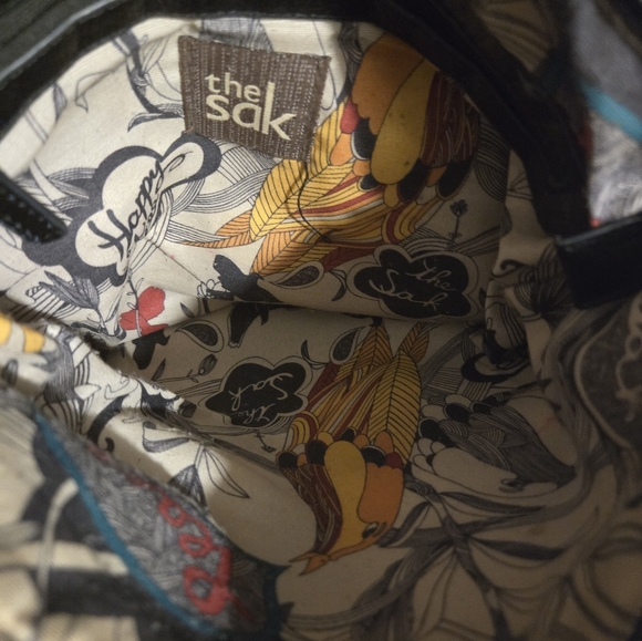 Black Leather Shoulder Bag ( The Sak ) - Picture 3 of 3